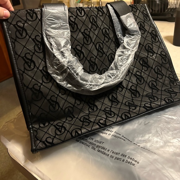 BRAND NEW VS TOTE - Picture 4 of 4
